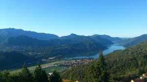 Blick auf den Luganer See vom Hotel Kurhaus Cademario aus. Es liegt kurvenreiche 800 m überm See.