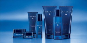 Die regenerative Energie der sizilianischen See-Kiefer wurde für die neue Anti-Aging-Pflegelinie Blu Mediterraneo Italian Resort von Acqua di Parma eingefangen. Die Haut wird mit neuer Energie versorgt, strahlt, wird fester und glatter. Die Pflegelinie wird auch im Spa im The Gritti Palace in Venedig verwendet.