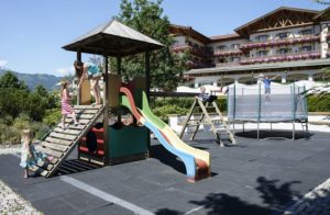 Kinderhotel Oberforsthof mit Streichelzoo (3)