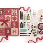 the-body-shop-24-happy-days-deluxe-advent-calendar_closed-with-products-and-ribbons