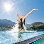 Gl+ñserner Skyline-Pool -® TAUERN SPA Zell am See – Kaprun