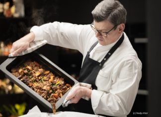 Harald Wohlfahrt unterstützt Auszubildende