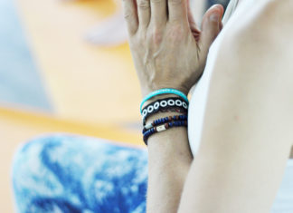 Yoga ermöglicht Verbindung - auch im Live-Stream bei der YOOOGANACHT OOONLINE. Foto: Carina Görrissen