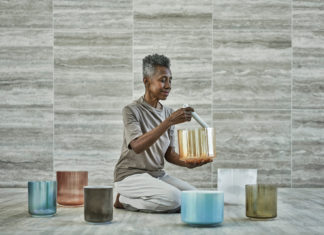 Kristallheilerin Rashida Bell lädt zum Crystal-Sound-Healing in Philadelphia im Four Seasons ein. Foto: Four Seasons