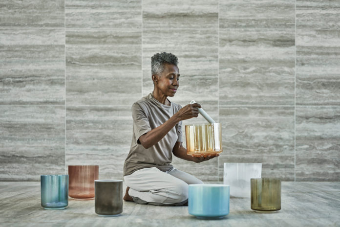 Kristallheilerin Rashida Bell lädt zum Crystal-Sound-Healing in Philadelphia im Four Seasons ein. Foto: Four Seasons