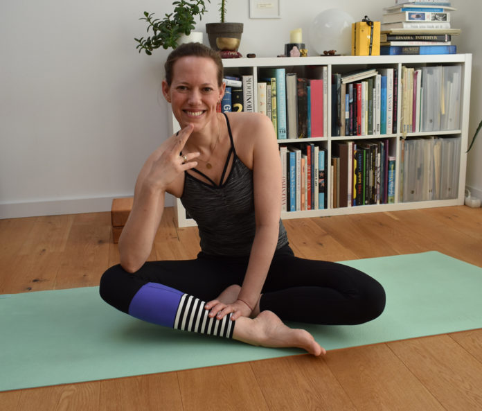 Stephanie Neumann ist Gründerin von Yoga for Cancer. Sie erkrankte selbst 2018 an Brustkrebs und macht sich heute für Vorsorge stark.