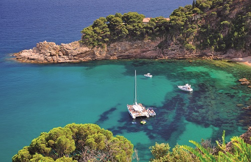 Kleine Bucht an der Costa Brava, Spanien