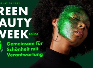 Banner der Green Beauty Week: Eine dunkelhäutige Frau mit grün eingefärbter Gesichtshälfte.
