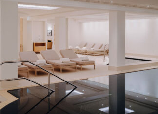 Elegant glänzendes Comeback des luxuriösen Adlon Pool