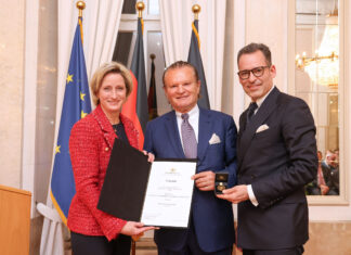 Ministerin verleiht La Biosthetique Wirtschaftsmedaille des Landes Baden-Württemberg