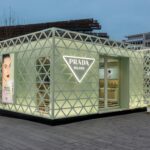 Pop-up Store von PRADA Beauty Beleuchteter Würfel als Ladengeschäft
