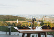 Wald.Weit Rheingau Hotel & Retreat: Weinberge, Wald und Wiesen
