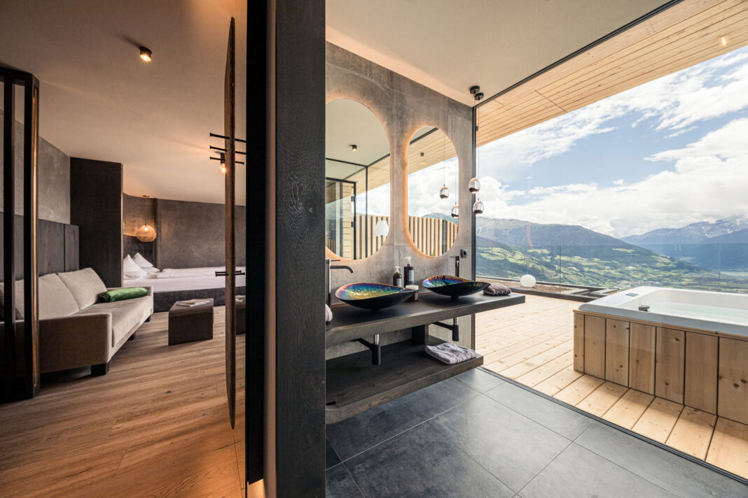 Luxuriöse Suite mit Panorama-Balkon