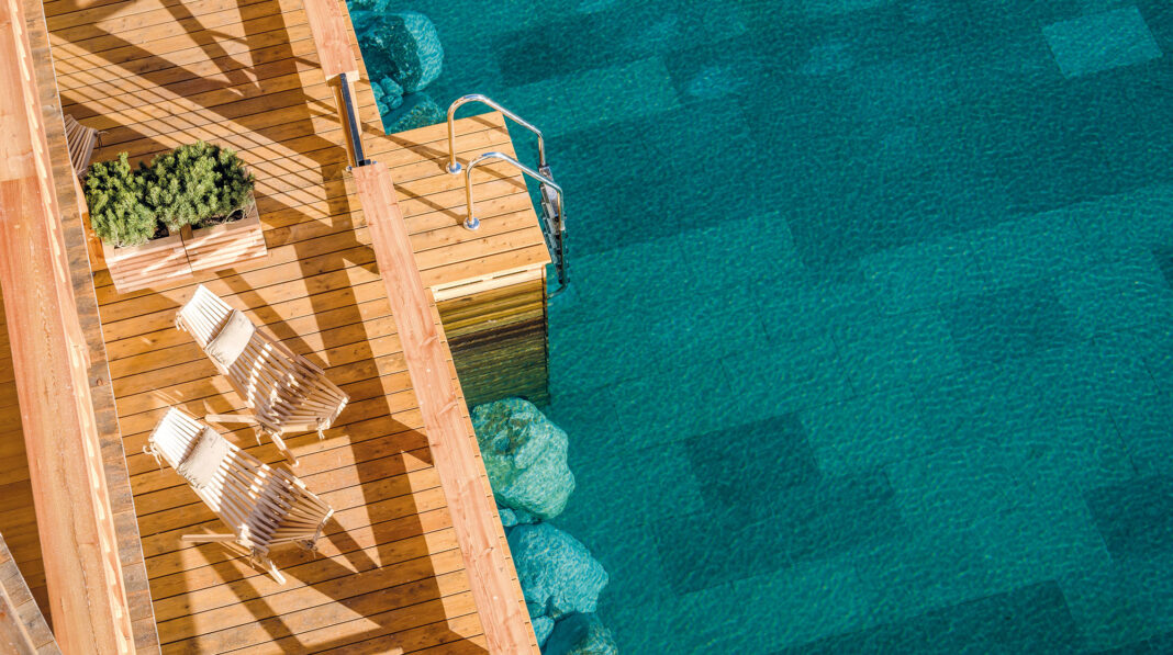 Seesuite-mit-Zugang-zum-Badeteich-C-Günter-Standl Luftaufnahme der Seesuite mit Zugang zum Badeteich