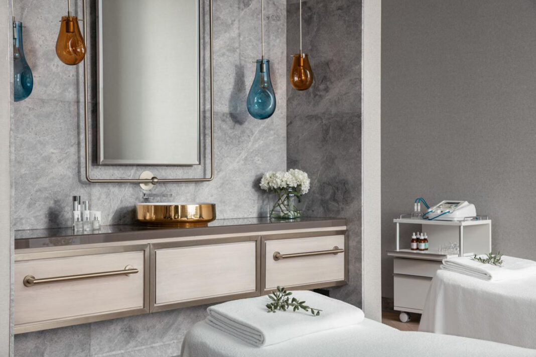 OO_Portonovi_Wellness_Chenot_Espace_Couples_Suite_Landscape_0893_MASTER_Small