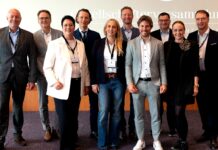 beauty alliance – Gesellschafterversammlung 2026 und Neuwahl des Aufsichtsrats Eine Gruppe aus sieben Männern und drei Frauen sieht in die Kamera. Alle gekleidet mit Blazer oder Anzug.