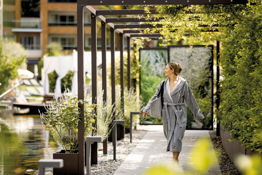 Aussenbereich_(c)-Quellenhof-Luxury-Resort-Passeier_Andergassen
