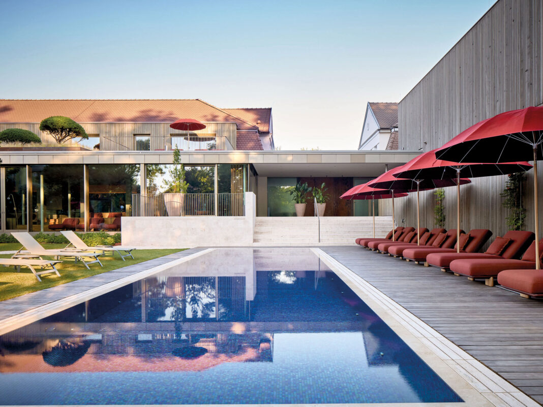 Pool_LA-MAISON-hotel-©-S-Rothe-(2)